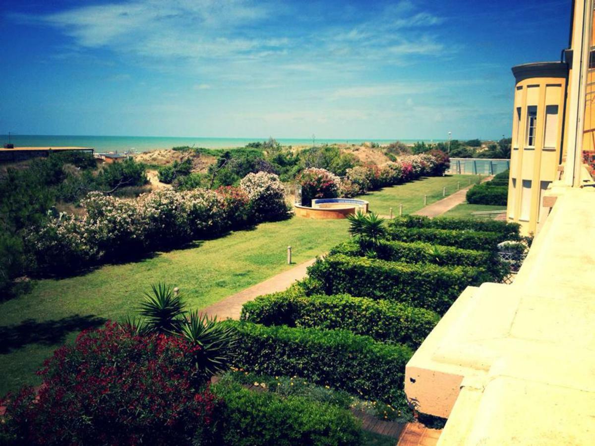 Amazing Sea View Flat Villa Tirrenia Eksteriør bilde